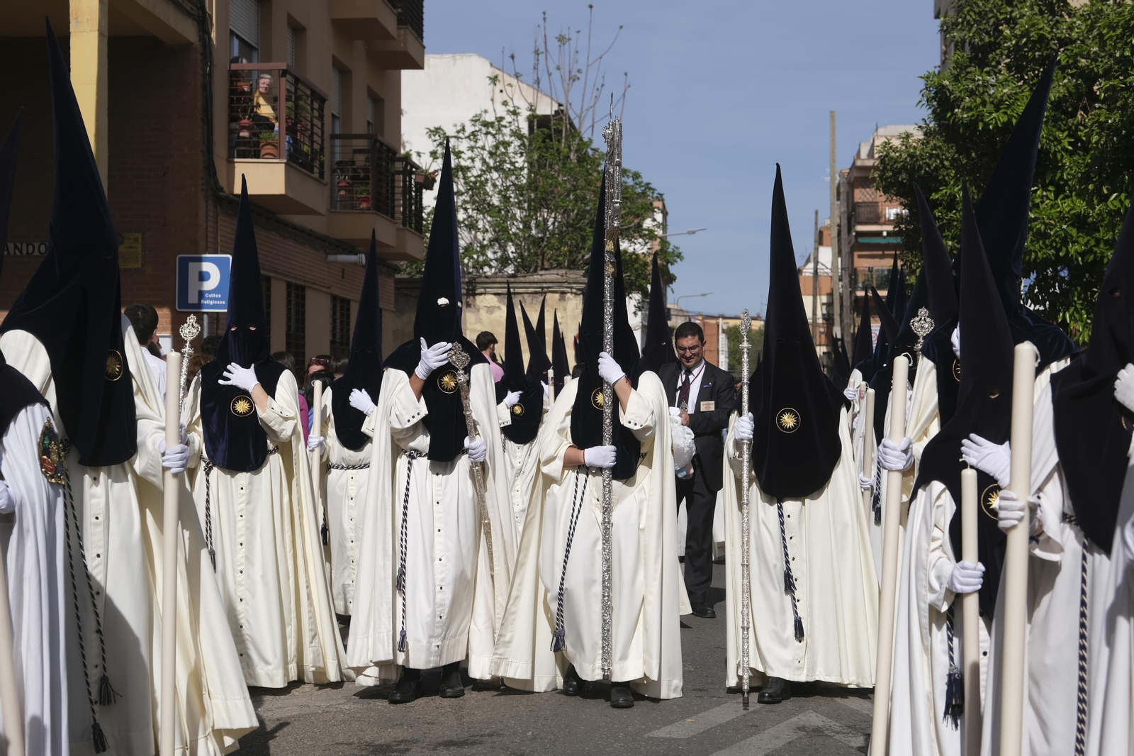 Lunes Santo en Córdoba: la procesión de la Estrella, en imágenes