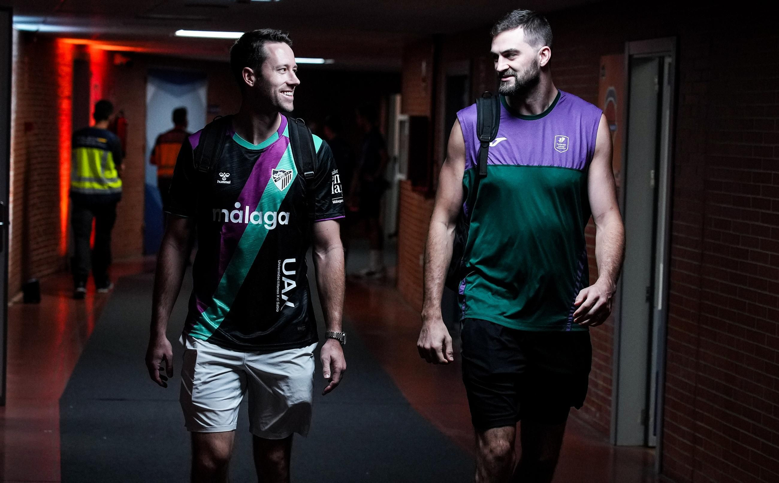 Unicaja-Valencia: Abrazos de viejos conocidos