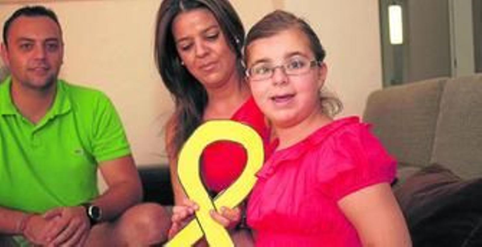 Miguel Ángel García, Mónica Villarán y la pequeña Mónica.