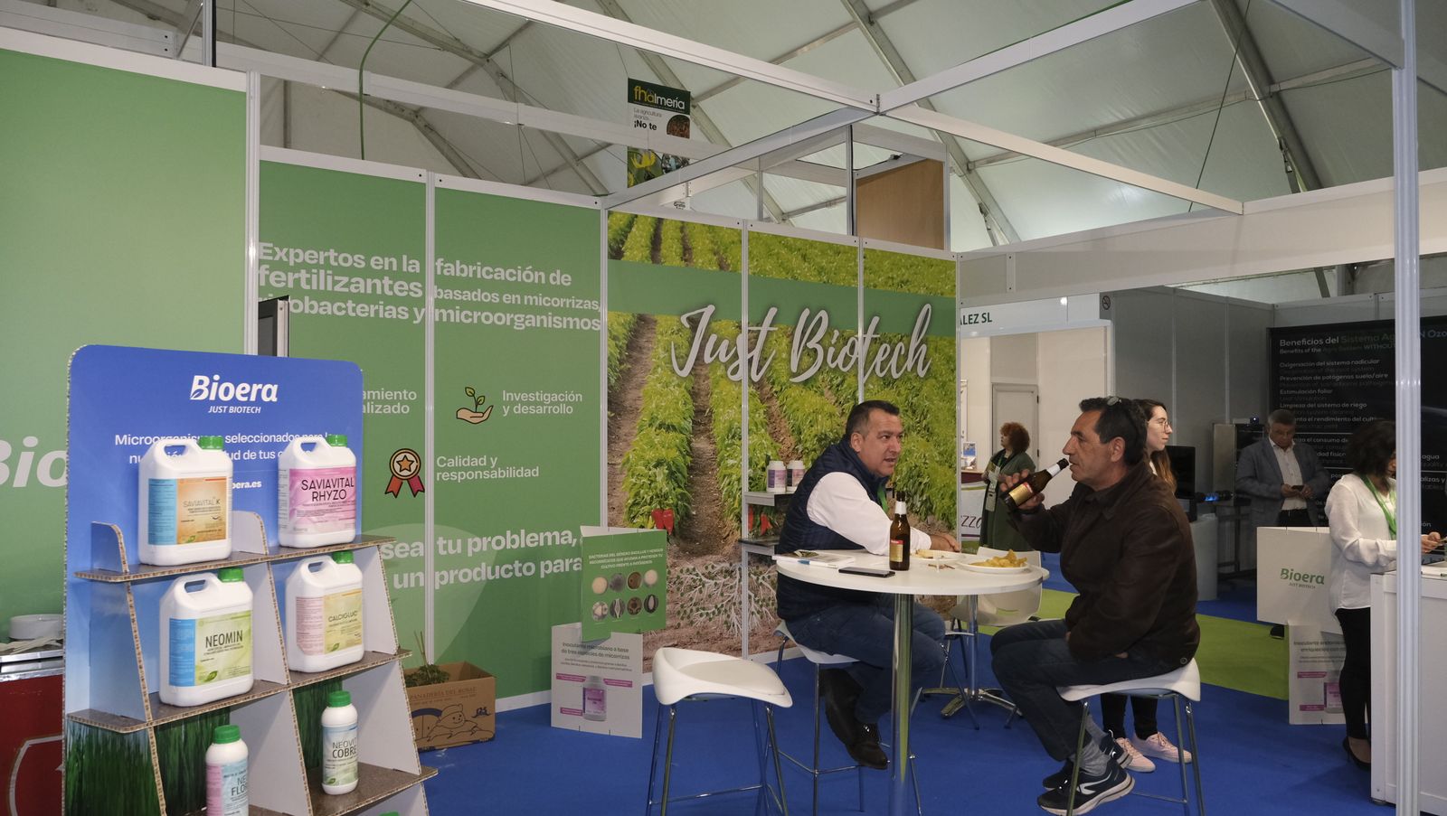 Imágenes del primer día de Expolevante Níjar.