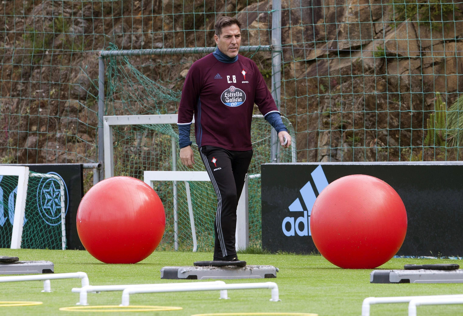 Óscar Arias  se reúne con Berizzo en Madrid