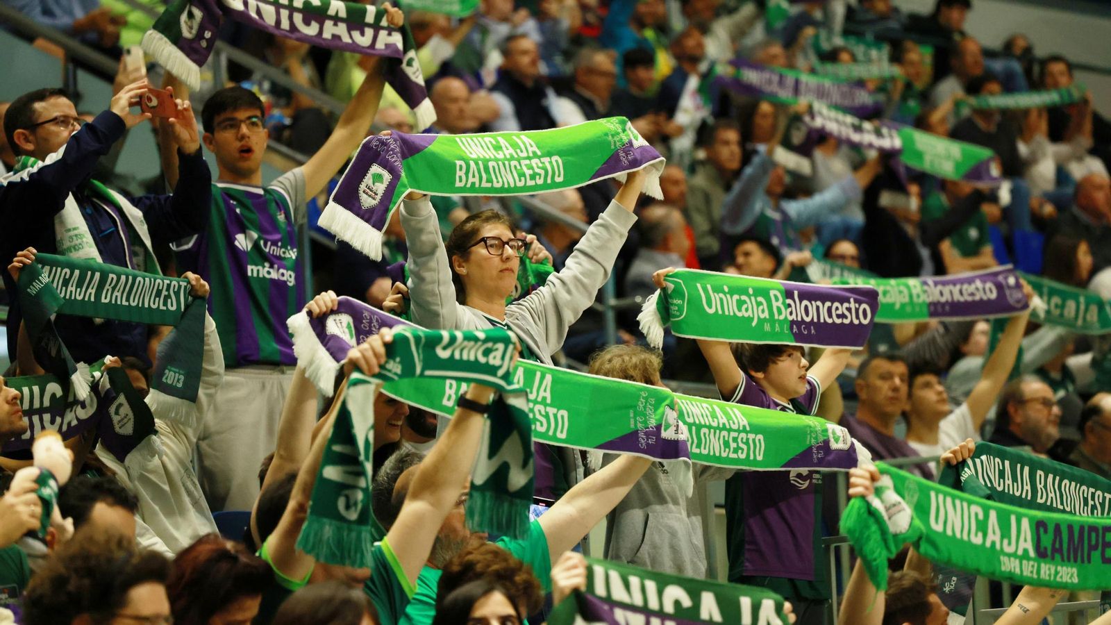 Búscate en las gradas del Carpena en el Unicaja-Reggiana de BCL