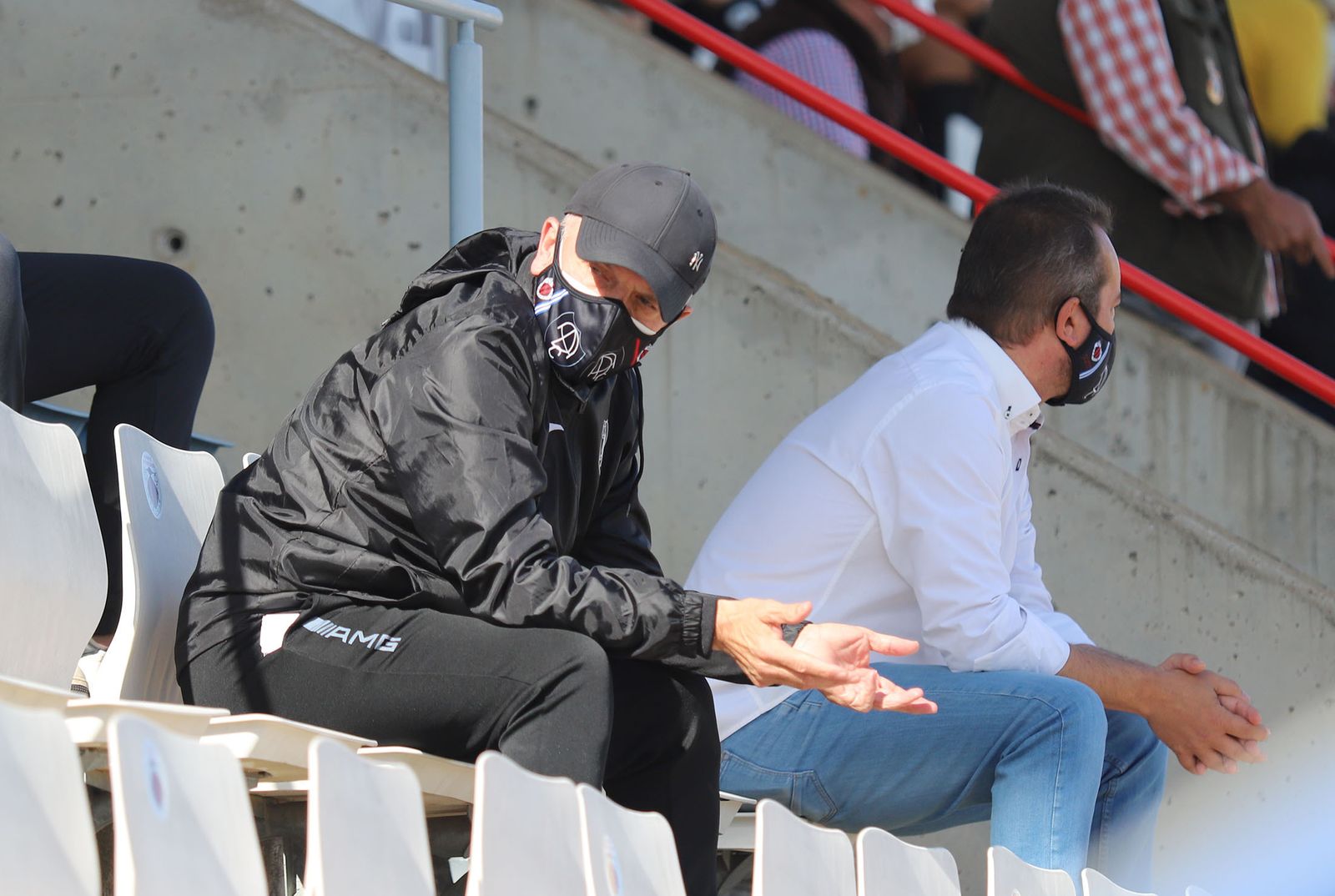 Imágenes del encuentro del Cartaya ante el Écija