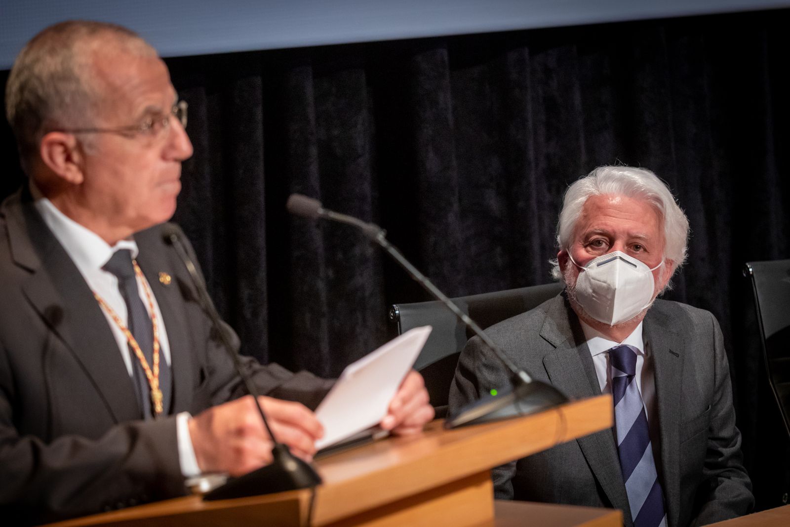 Las imágenes del acto de ingreso en la Academia de San Romualdo de Jesús Castiñeiras Fernández