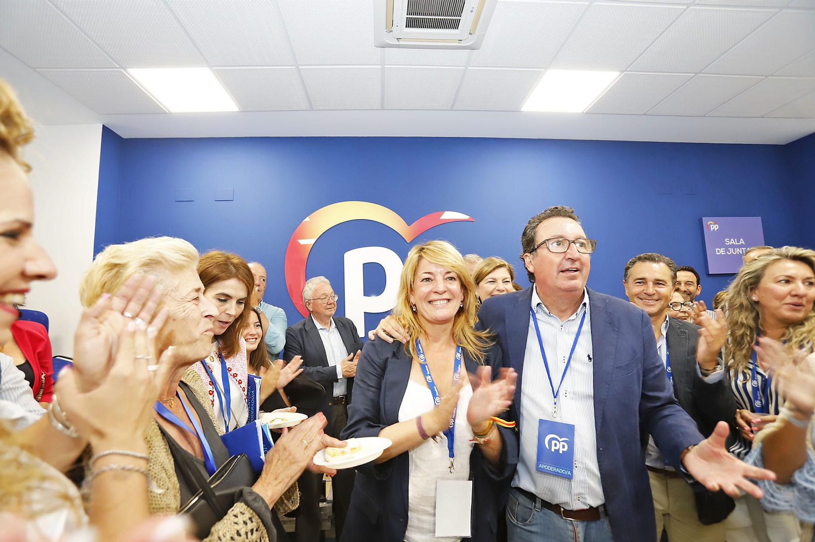 Elecciones 2023: Imágenes de la celebración por la vitoria de Pilar Miranda en las elecciones Municipales de Huelva