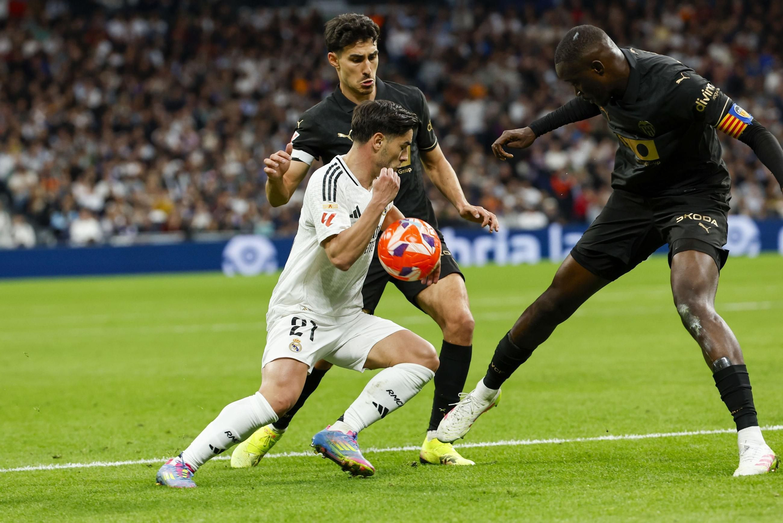 Las fotos de la derrota del Real Madrid ante el Valencia