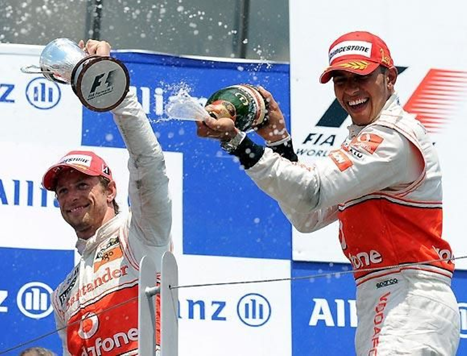 Hamilton y Button firman en Montreal un nuevo doblete para McLaren