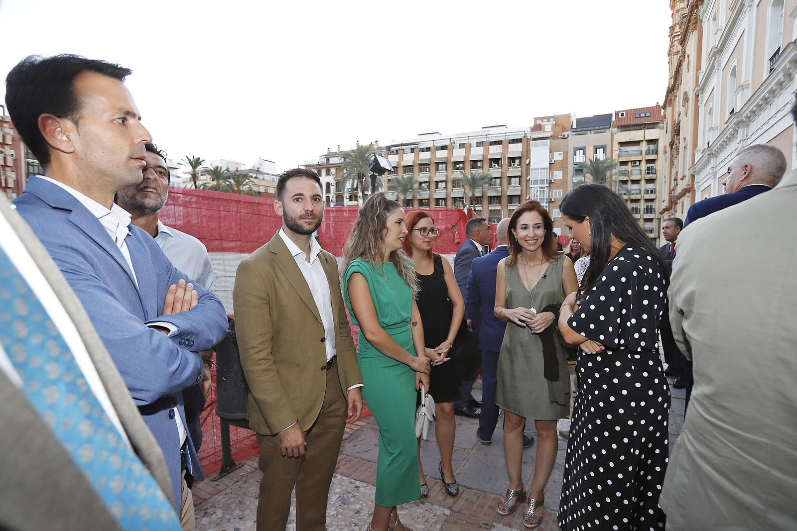 Imágenes de la recepción a los invitados a la gala de los Onubenses del Año