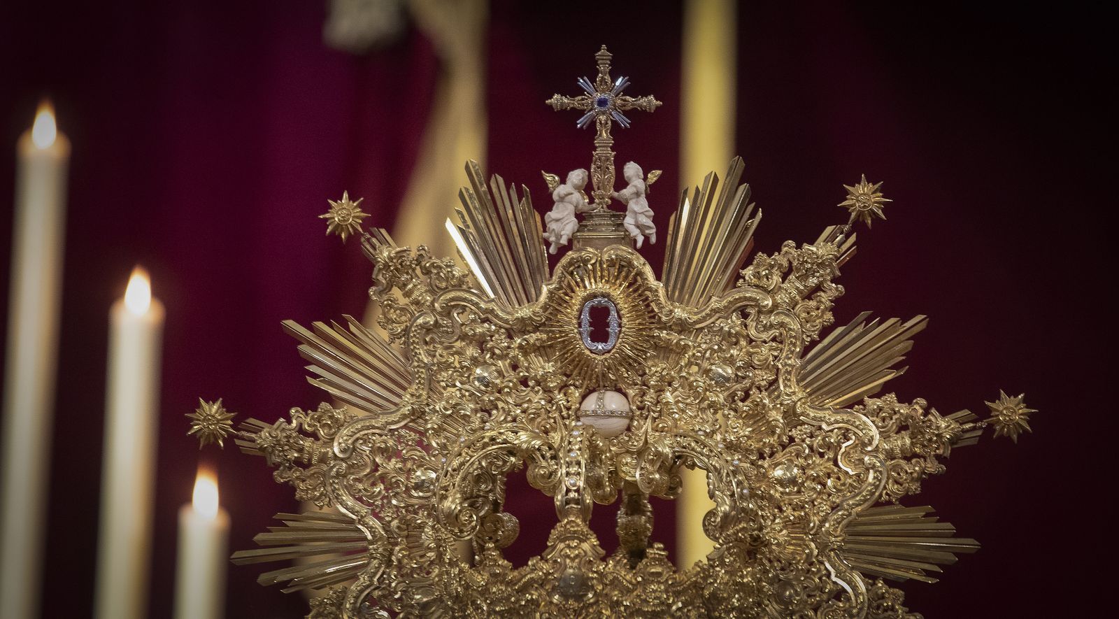 Las imágenes del besamanos de la Virgen de la O