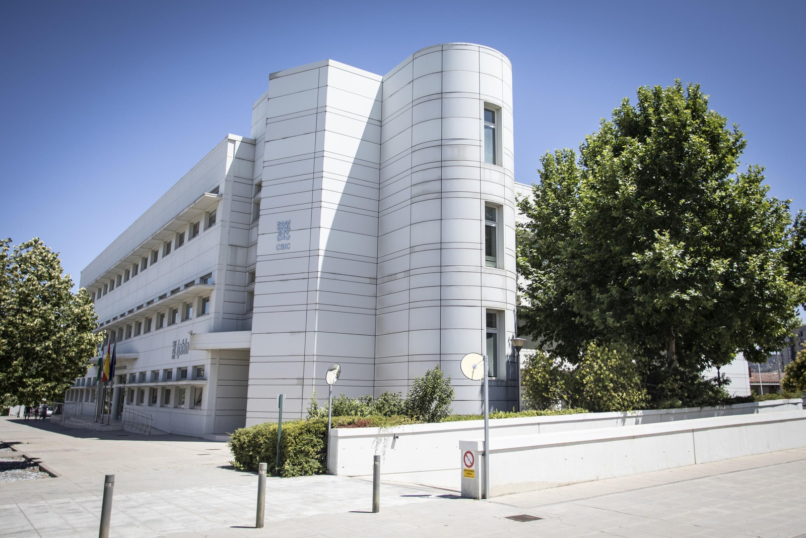 Instituto de Parasitología y Biomedicina López-Neyra de Granada Instituto de Parasitología y Biomedicina López-Neyra de Granada