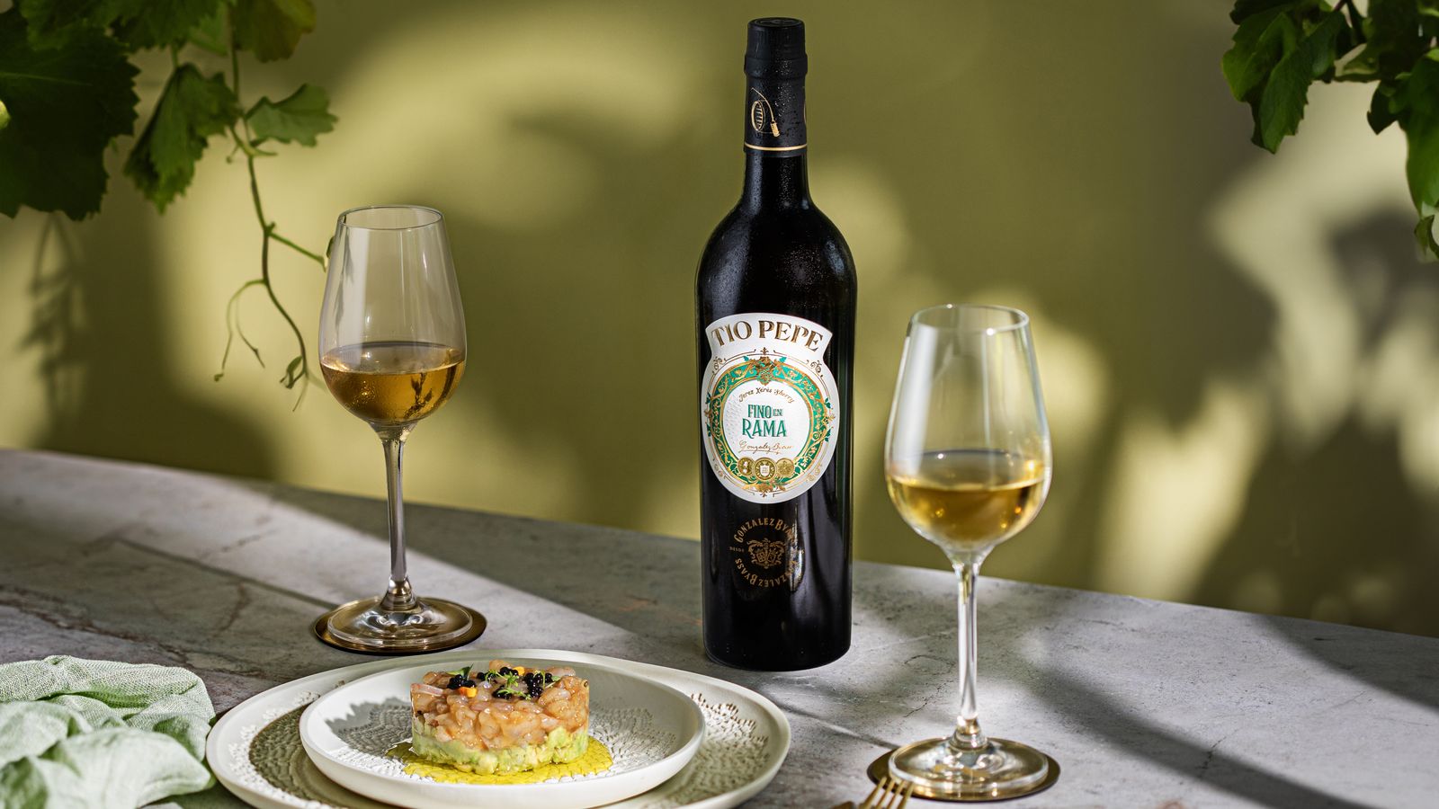 Tío Pepe en Rama 2024 con tartar de gamba roja.