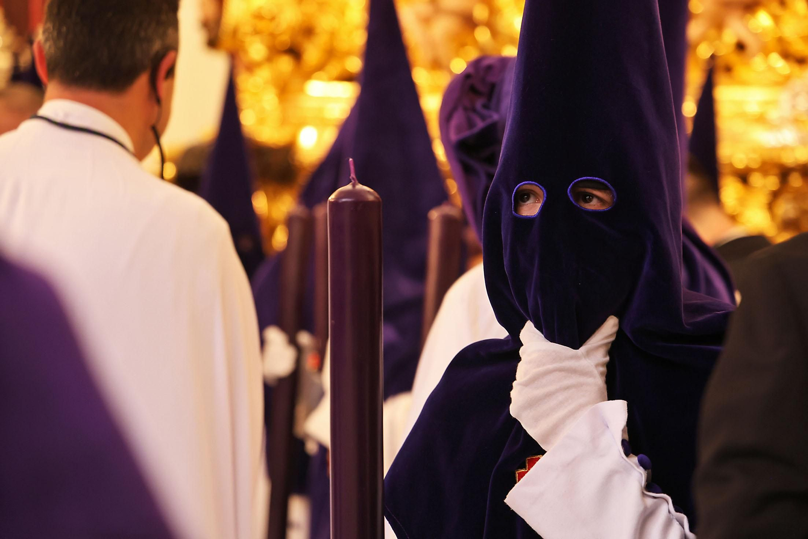 Miércoles Santo: La Hermandad de La Esperanza por las calles de Huelva