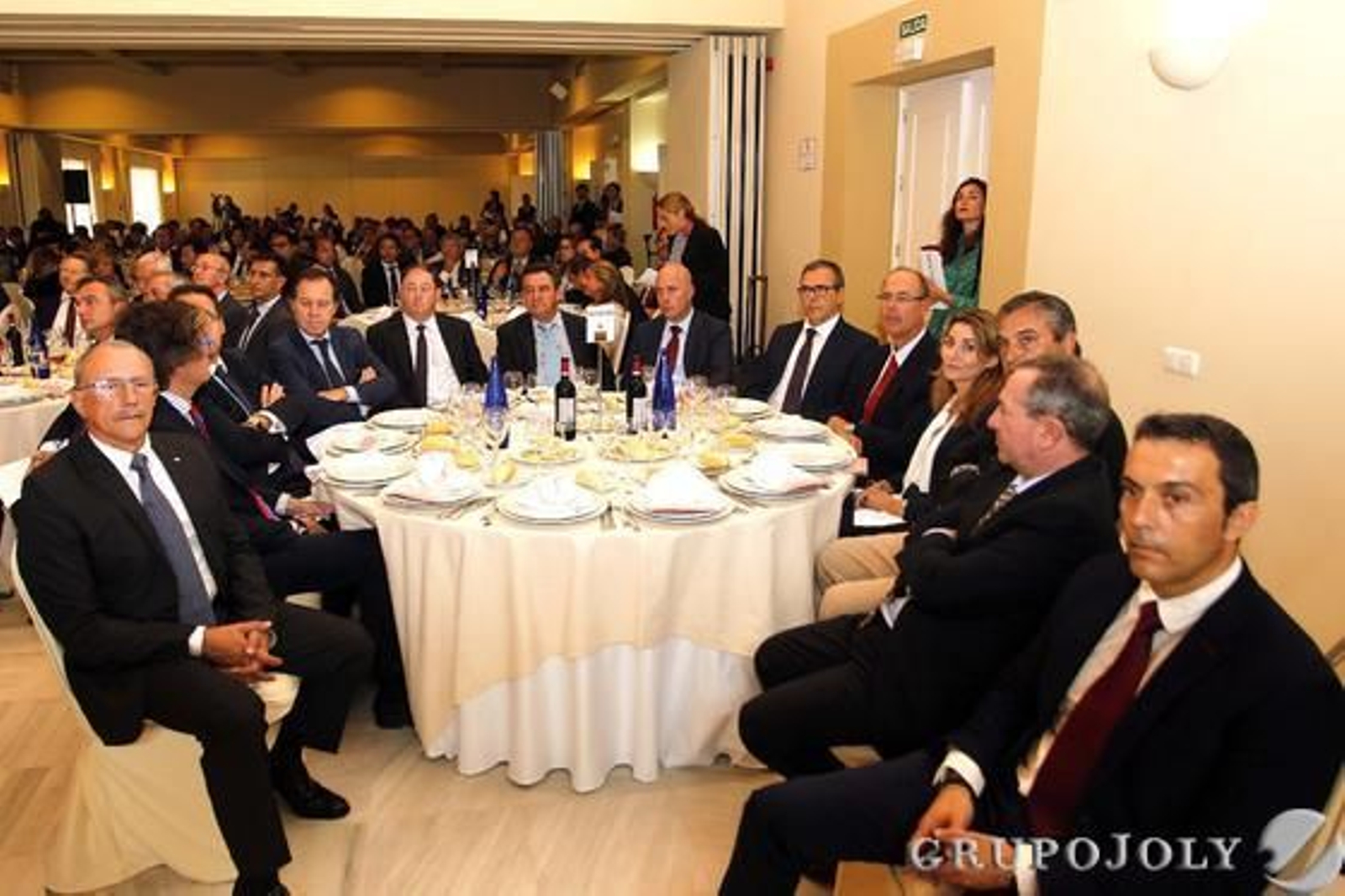 L. Martínez, Bruno García-Dobarco, Florentino Llera, Guillermo Ardizone, J. Montesinos, J. Loaiza, Nacho Macías, C. Fenoy, Miguel P. de la Blanca, Pilar Cañete, Juan Fdz. de Mesa, Antonio Moreno y Manuel Doblado. 

Foto: Fran Montes