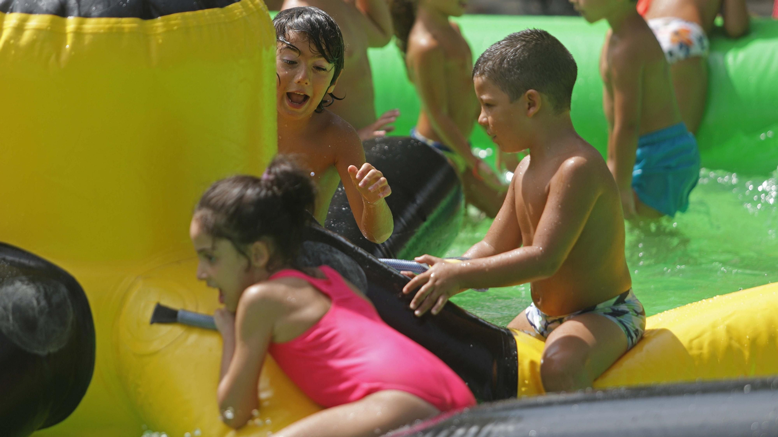 Fotos de la Fiesta del Agua en San Roque