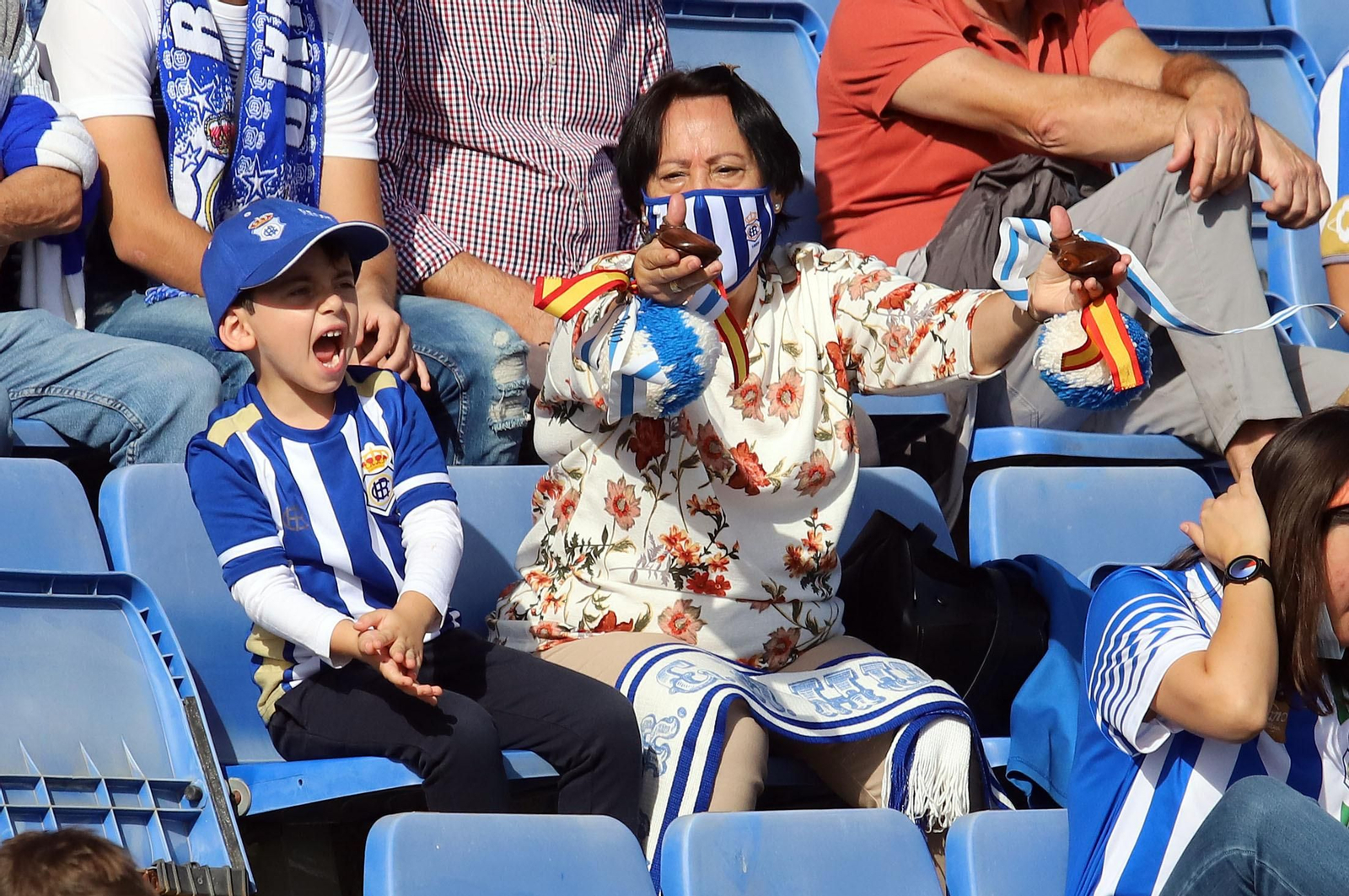 Imágenes de la mejor afición en el Recre-Gerena
