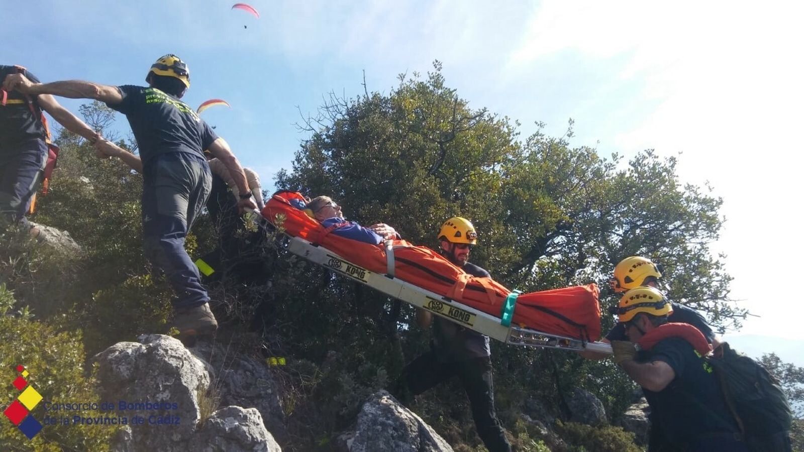 Imagen del traslado del hombre.