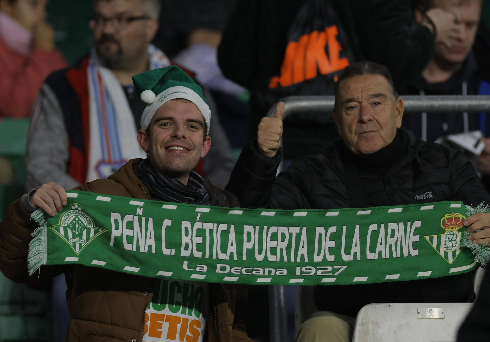 Búscate en las fotos del Betis - Helsinki