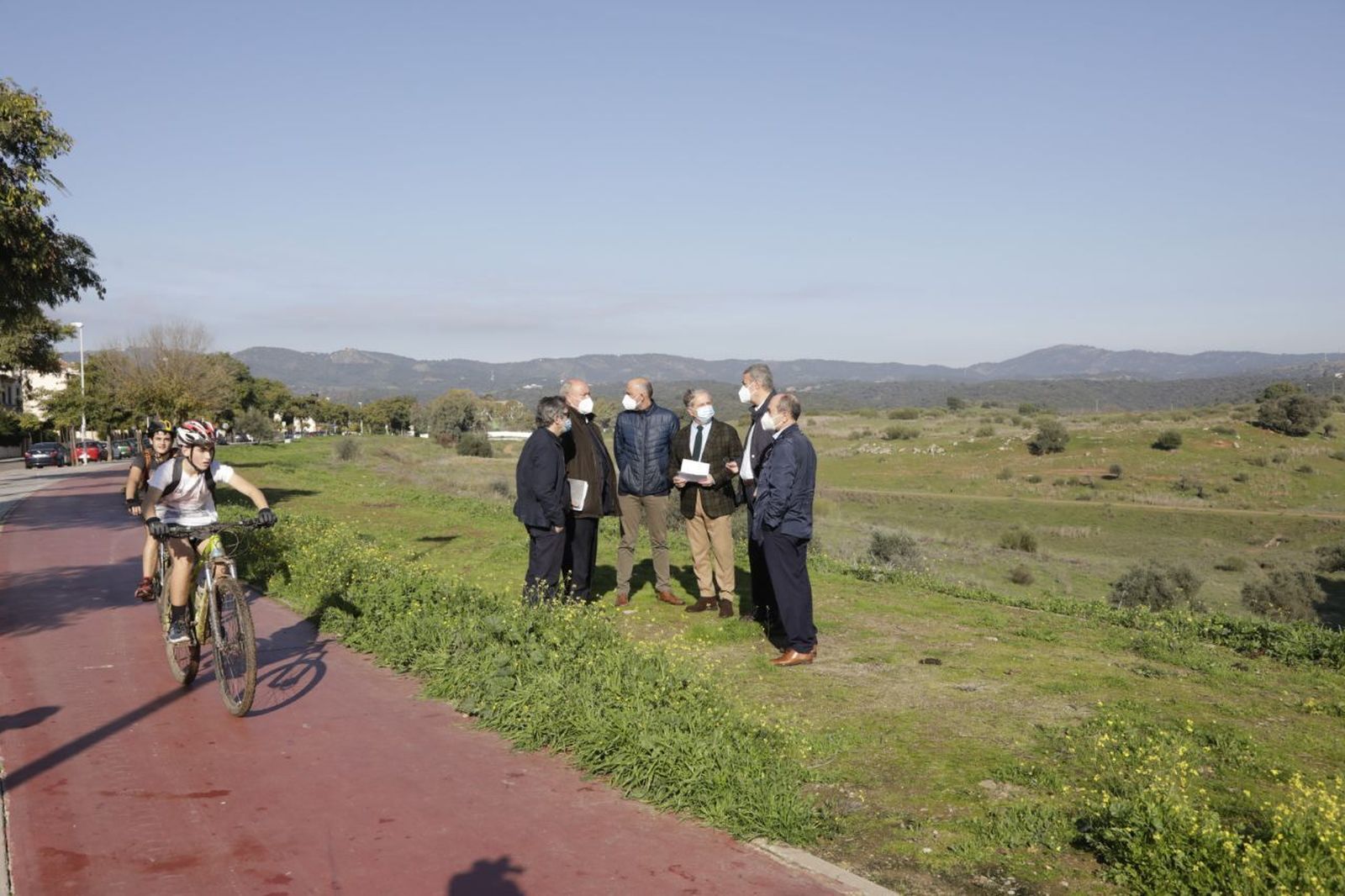 Responsables de la Gerencia en la zona de Mirabueno.