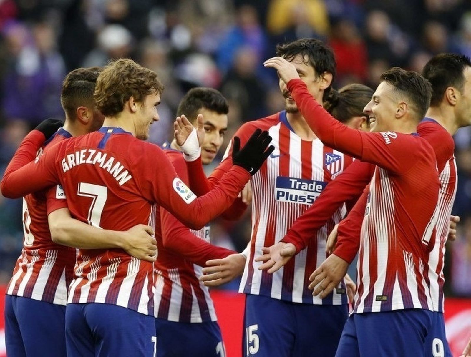 Los jugadores del Atlético celebran uno de los tantos.