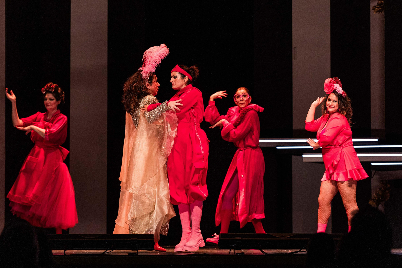 'Las asambleístas' llegan al Teatro de las Cortes de San Fernando 'Las asambleístas' llegan al Teatro de las Cortes de San Fernando
