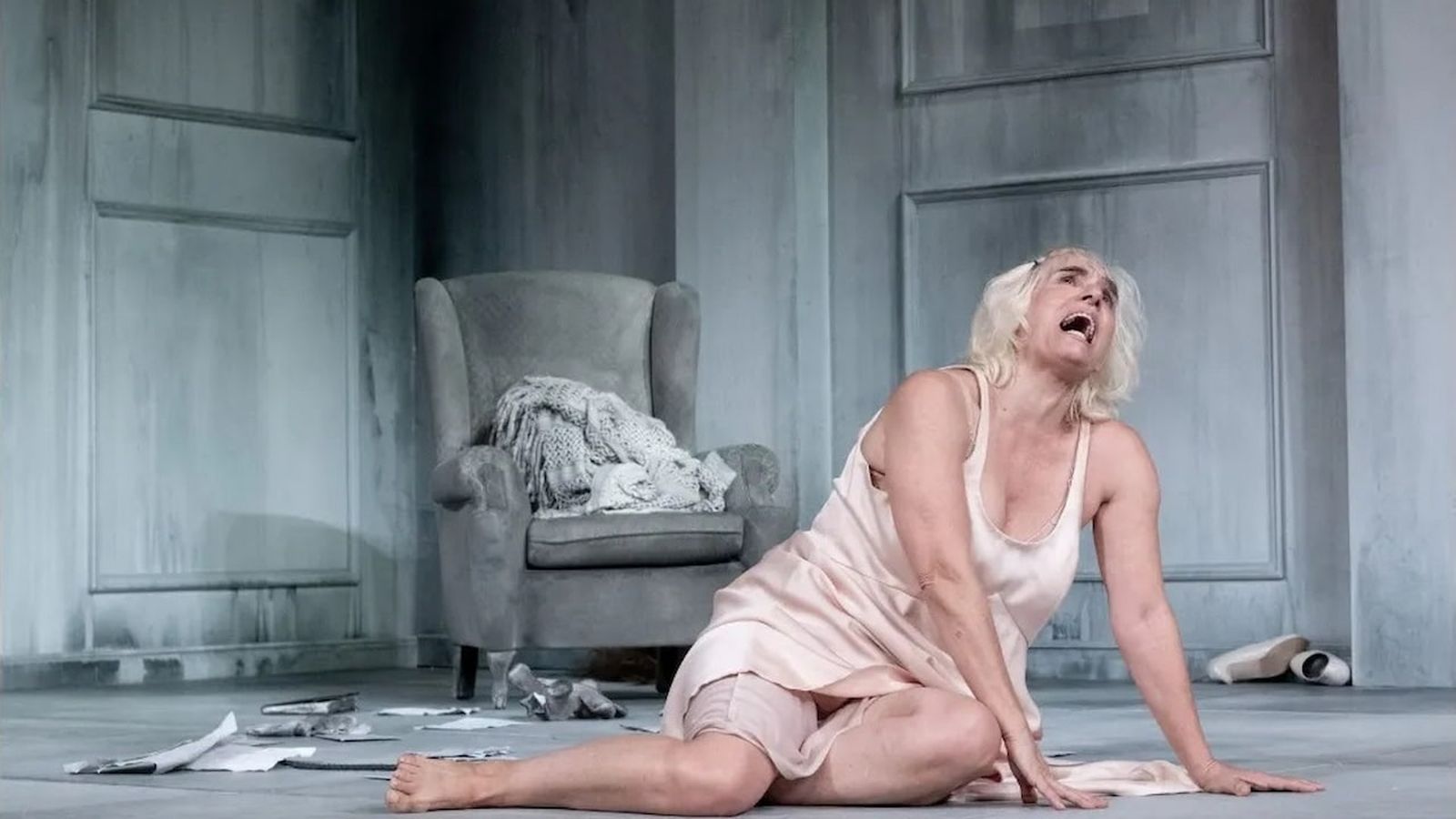 Una imagen de la obra 'La mujer rota', con Anabel Alonso.