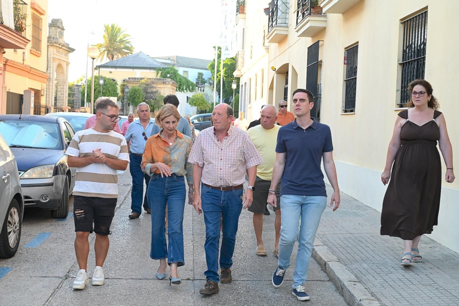 Visita de la alcaldesa a la barriada de La Alegría.