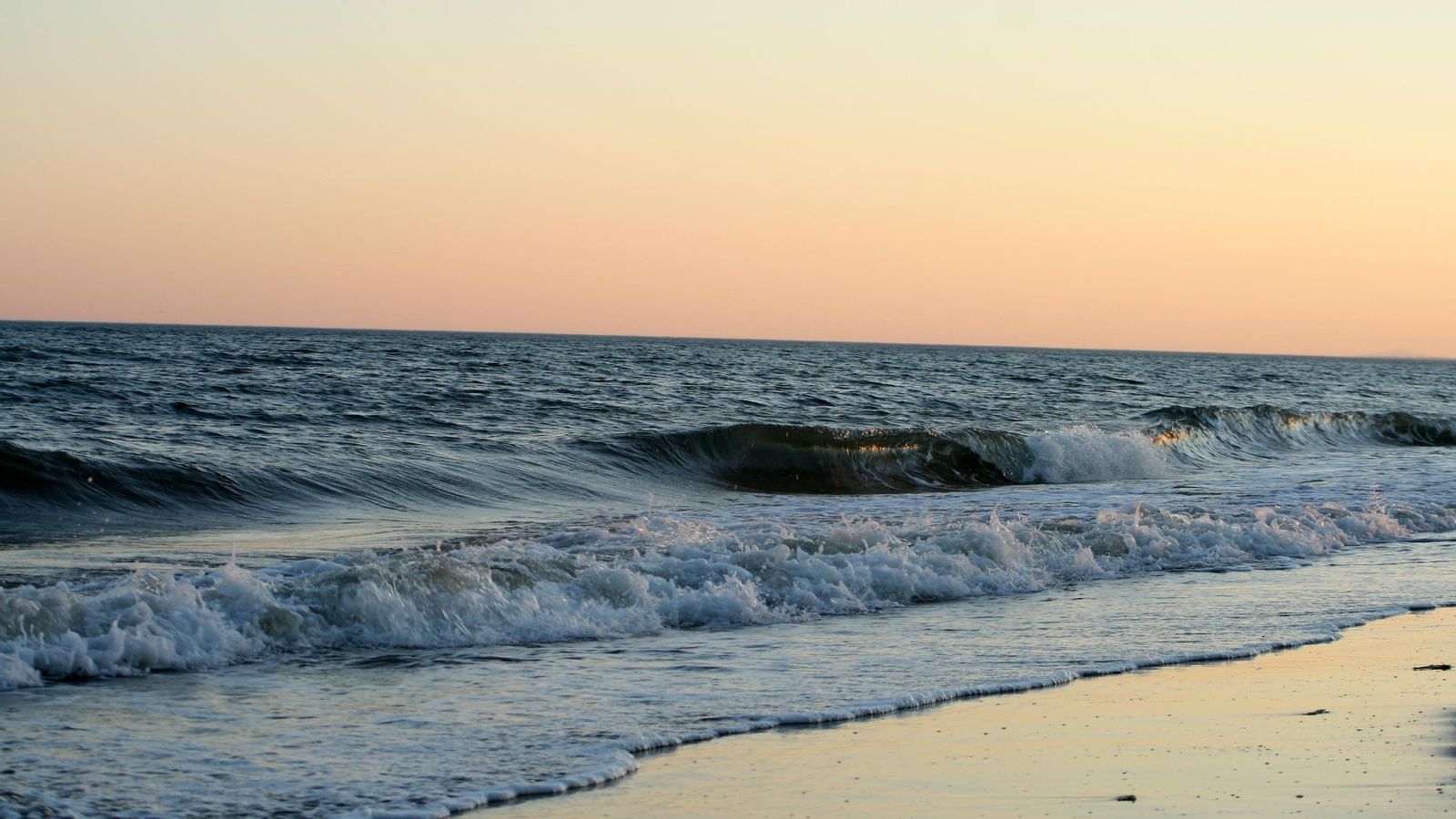 La playa de Nueva Umbría, joya nudista de la Costa de Huelva
