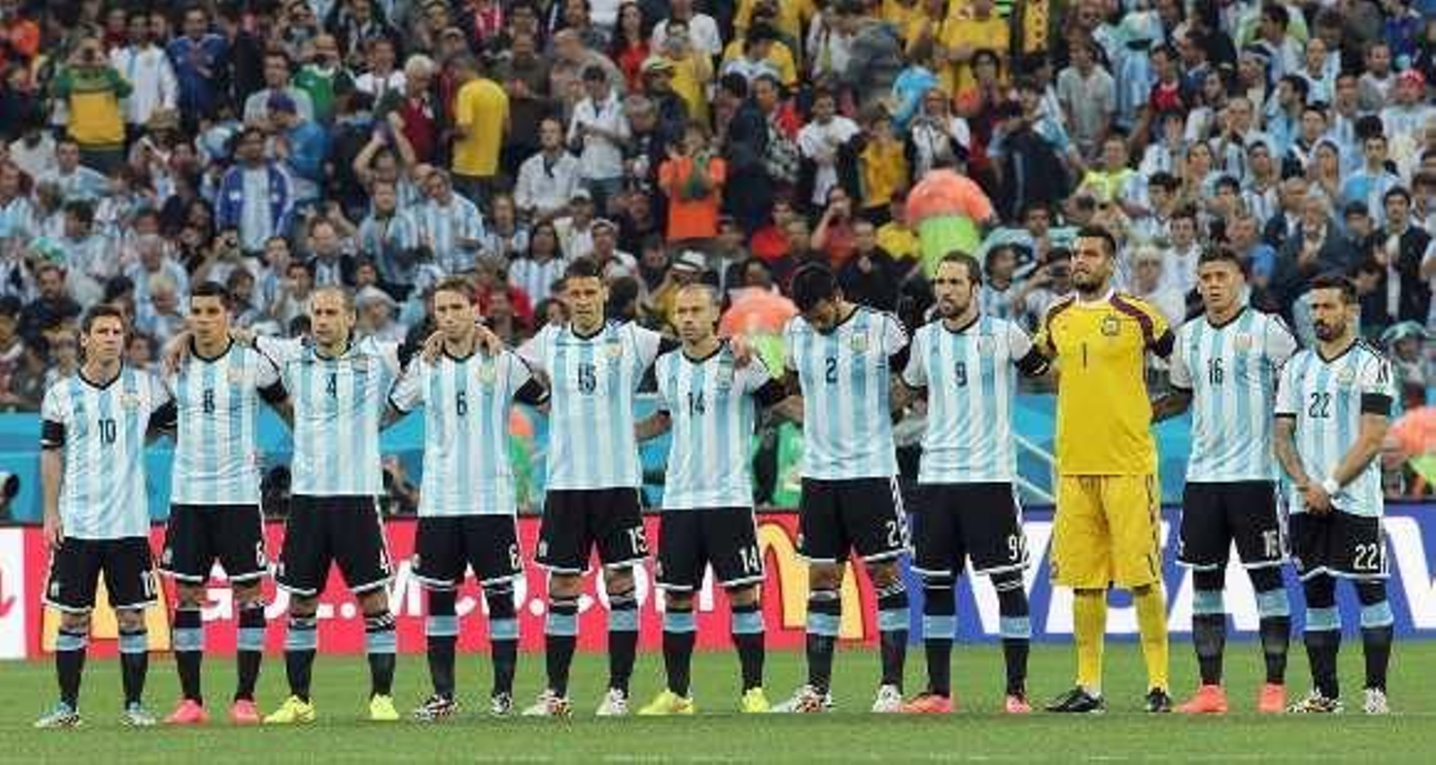 Minuto de silencio en memoria a Di Stéfano