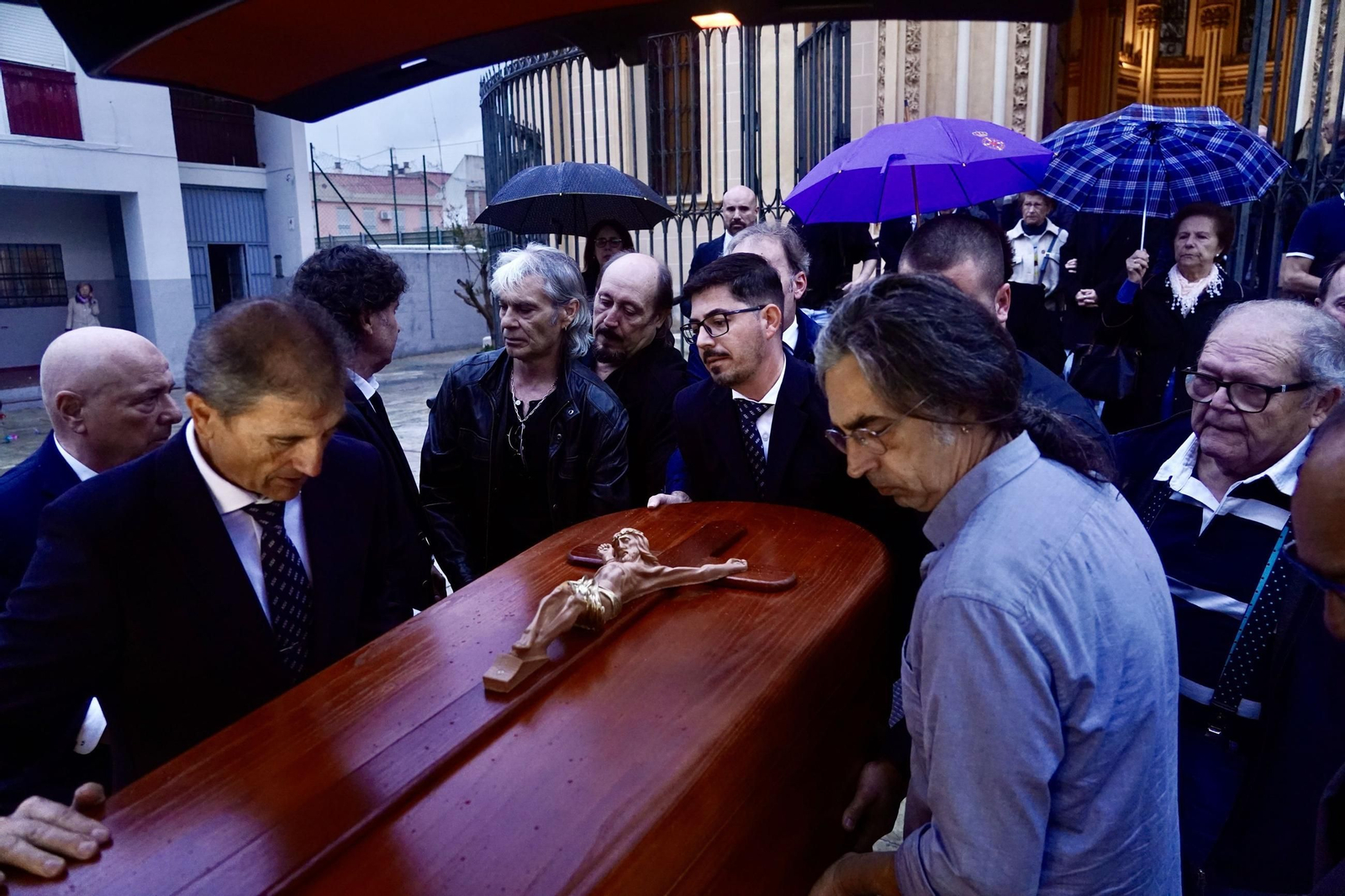 El último adiós al cantaor flamenco Fosforito, en imágenes