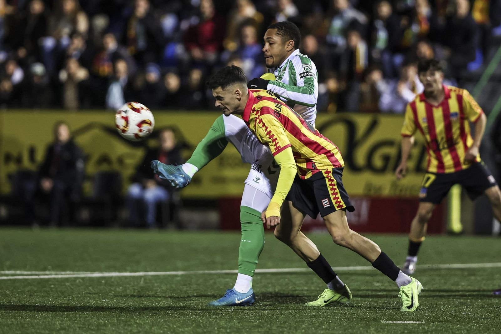 Las fotos del Sant Andreu - Betis de Copa del Rey