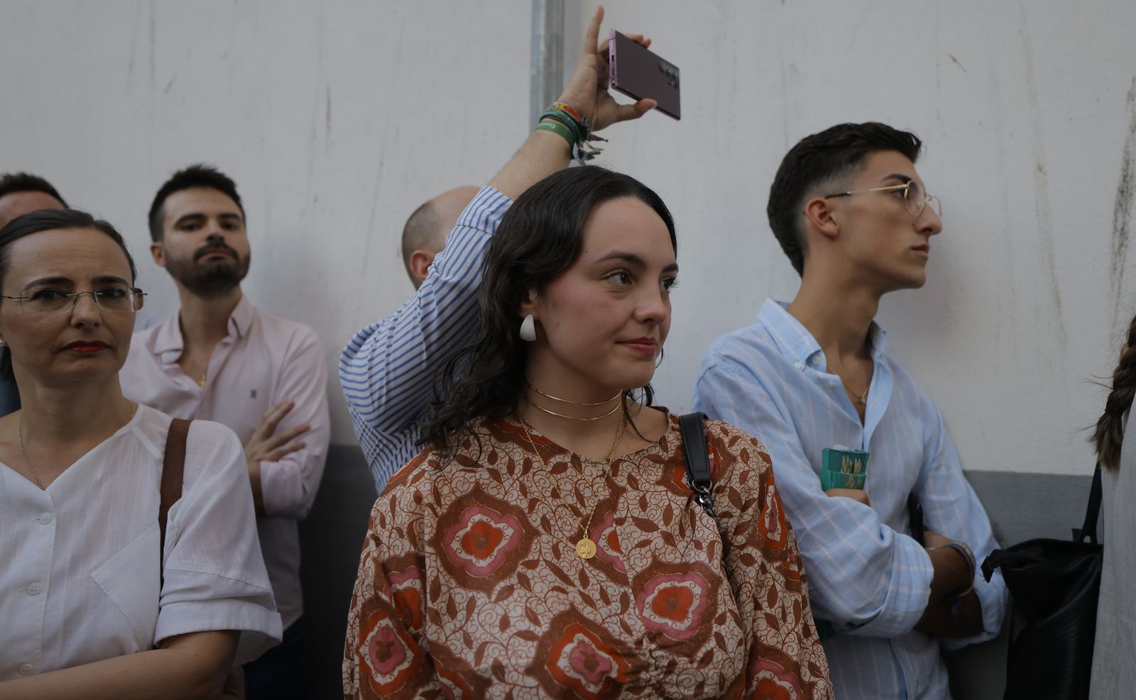 El traslado de los titulares de la Hermandad de la Redención a la iglesia de Santiago, en fotos
