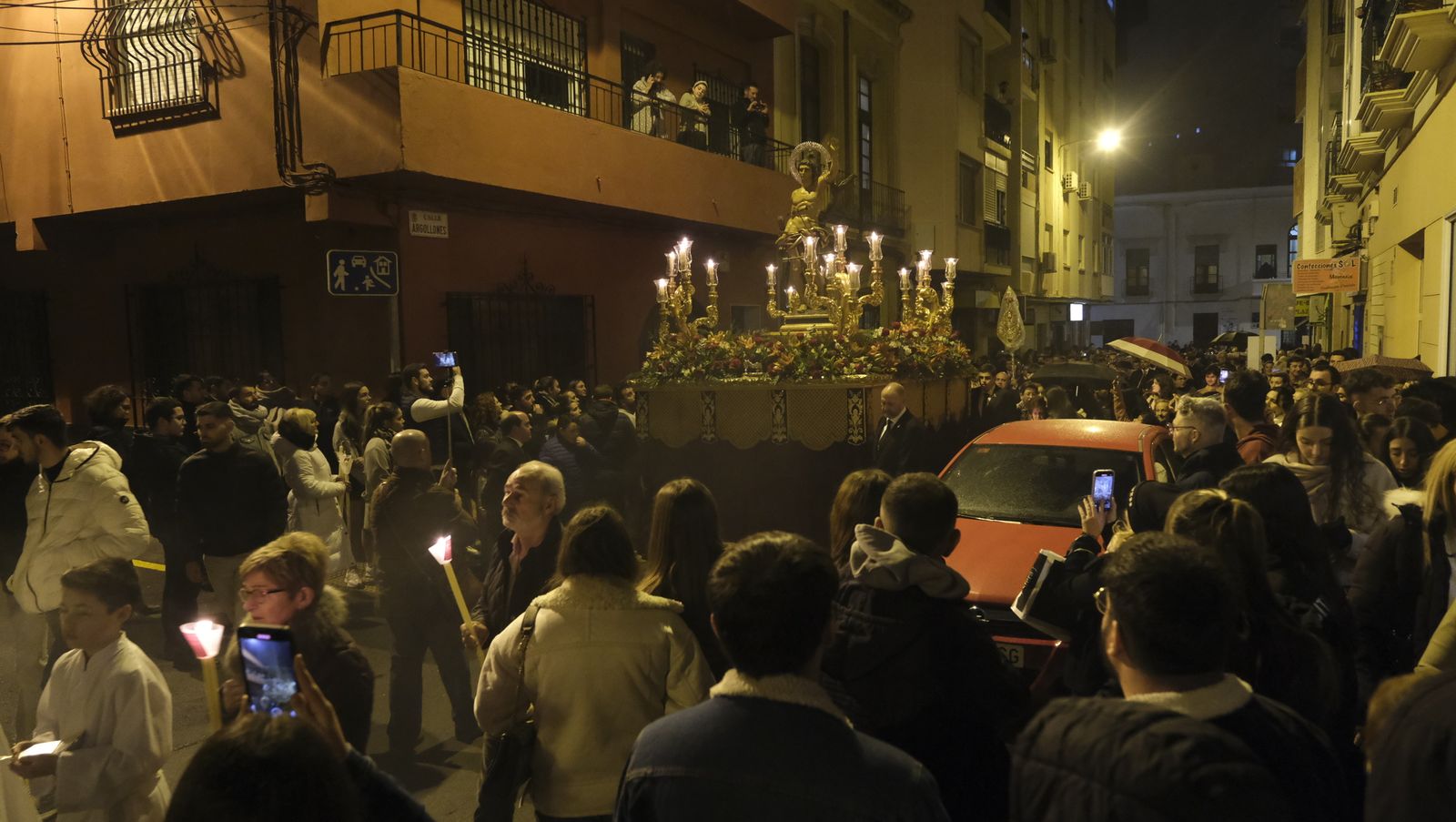 Imágenes de la misa y procesión de San Sebastián, en Almería