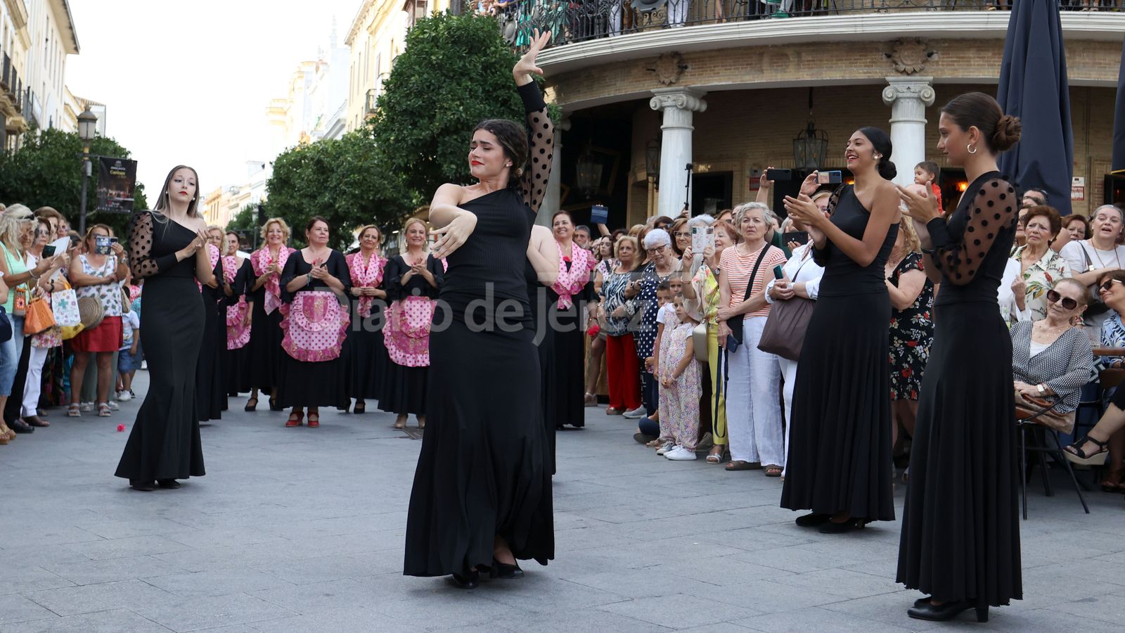 Flashmob de la academia de baile de Fani Muñoz en Jerez