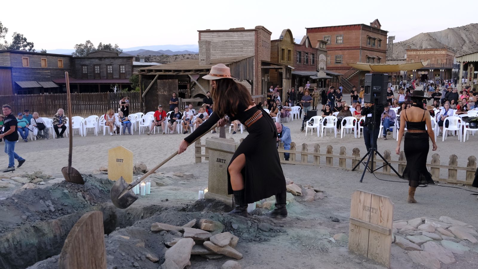 Imágenes de la inauguración del Almería Western Film Festival, en Tabernas