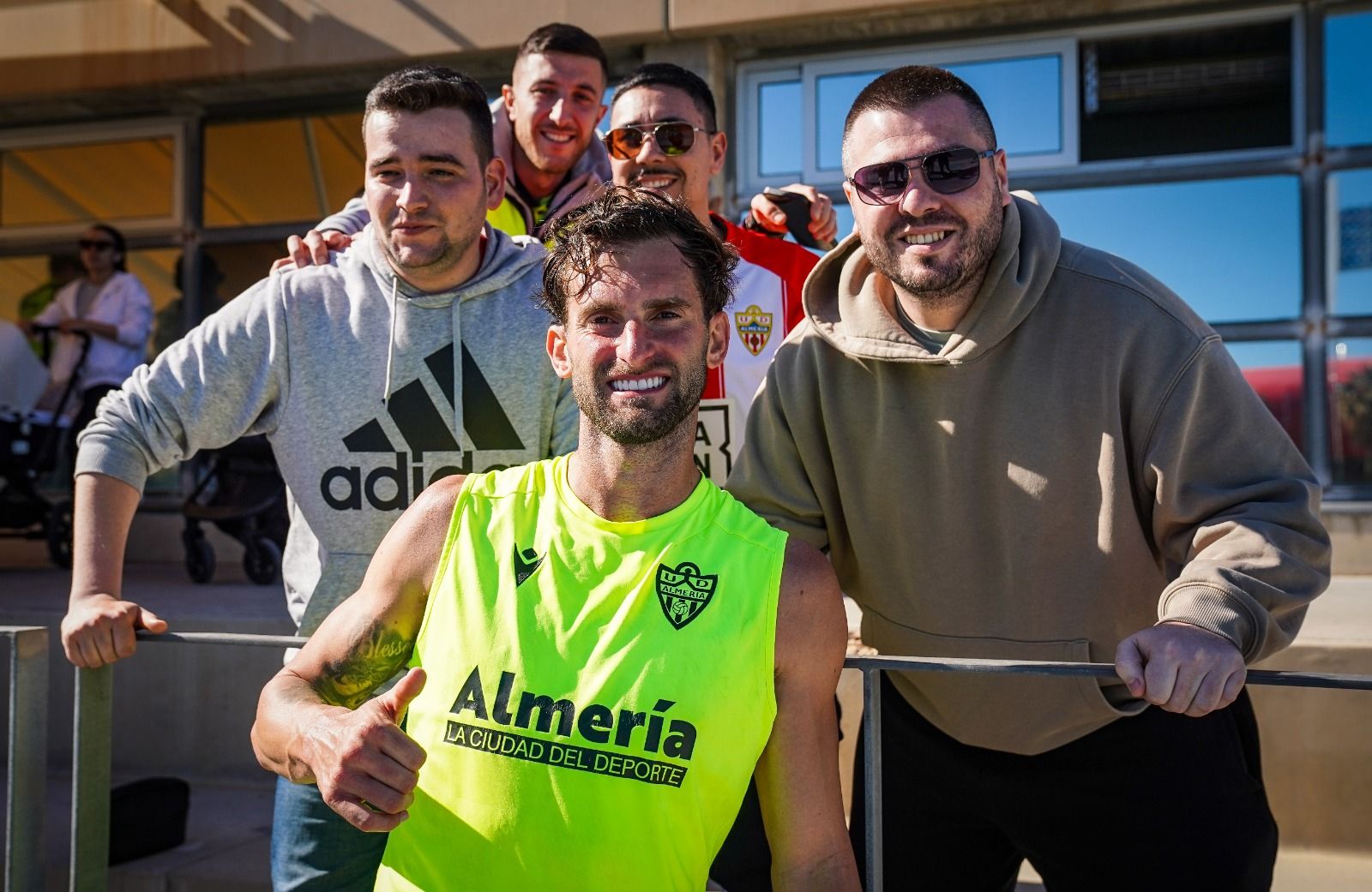 Imágenes del entrenamiento a puerta abierta de la UDA