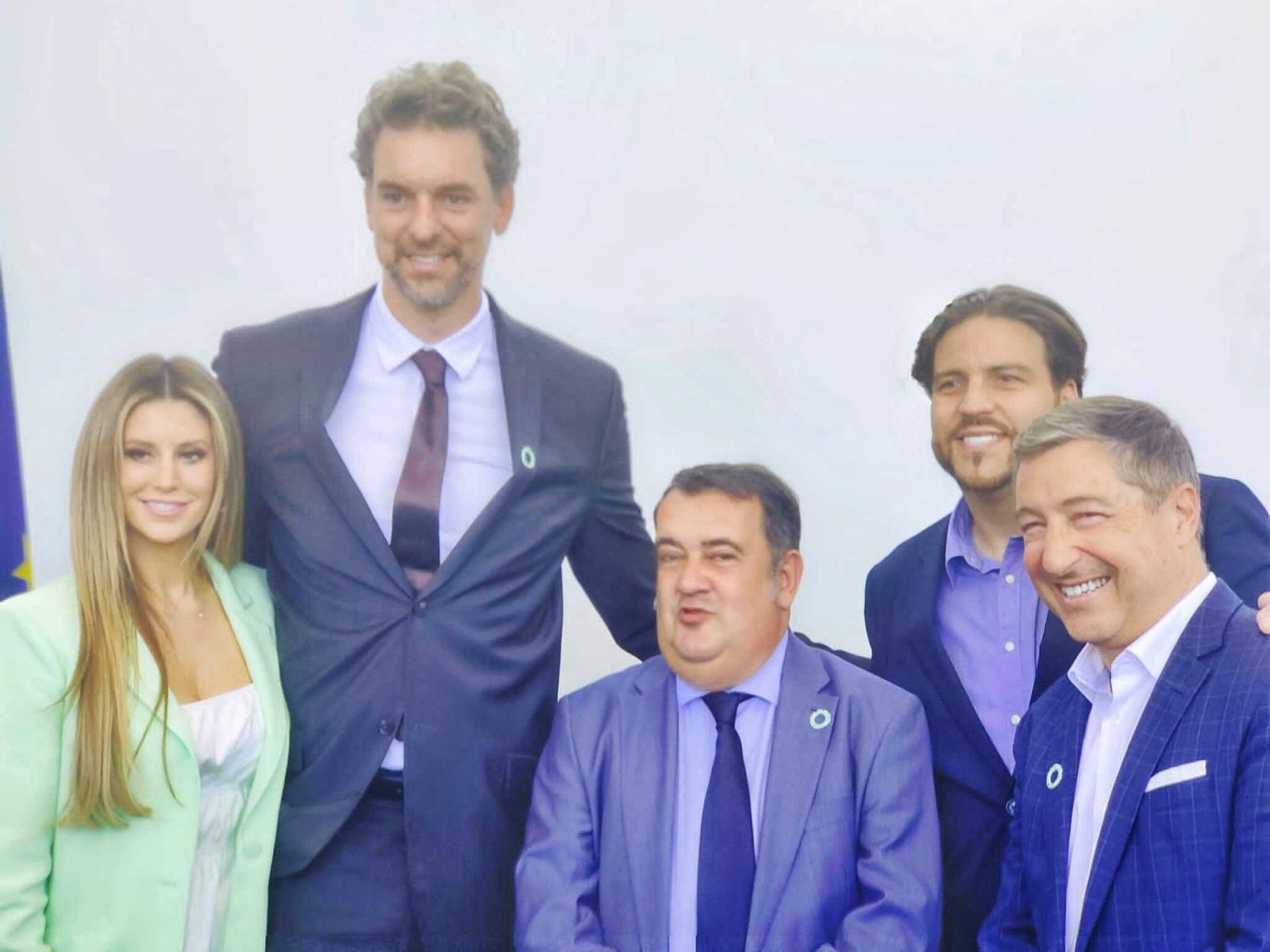 Xanty Elías, Pau Gasol y Joan Roca, entre los participantes de la presentación del Plan contra la Obesidad Infantil en Madrid.
