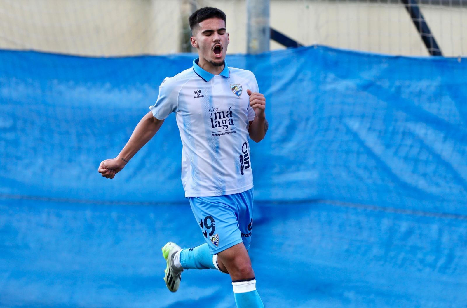 Festín del Atlético Malagueño ante el Torreperogil