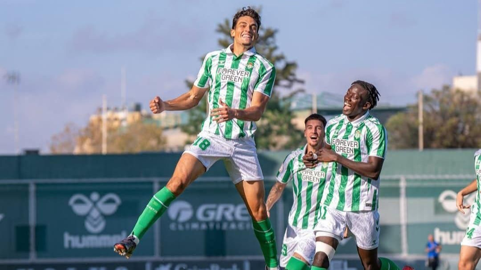 Ismael Barea celebra un gol con el Betis Deportivo. Ismael Barea celebra un gol con el Betis Deportivo.