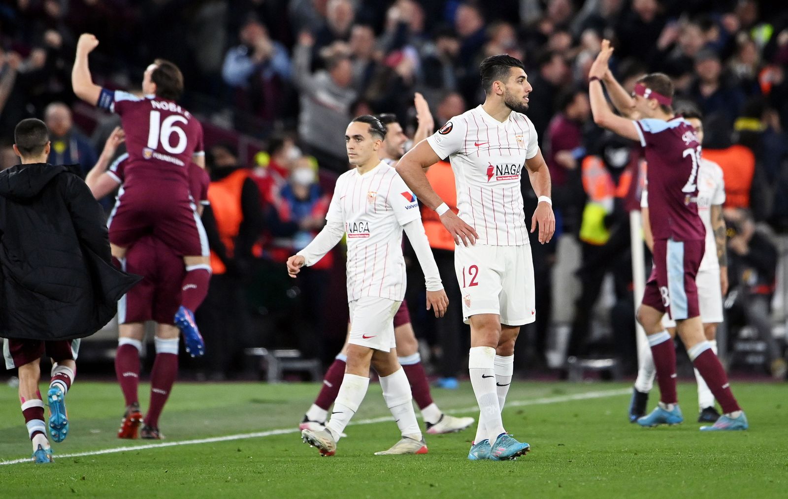 Las imágenes del West Ham - Sevilla