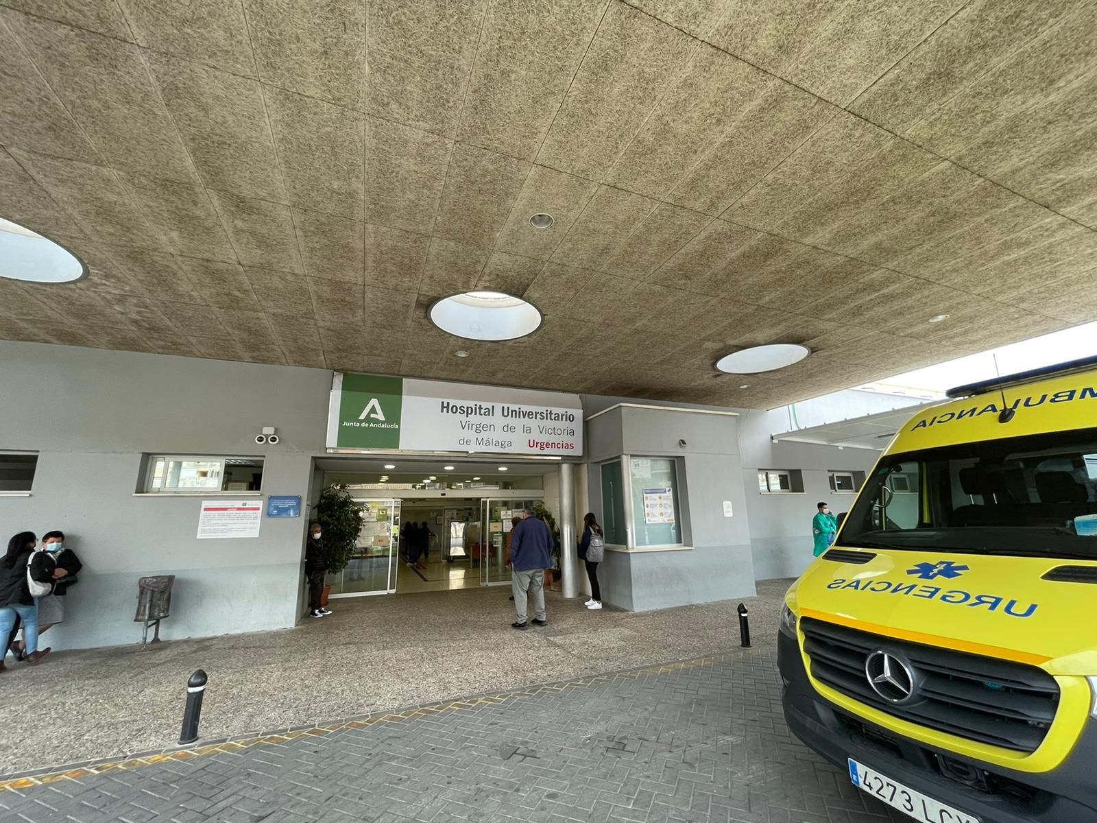 Entrada a las Urgencias del Hospital Clínico.