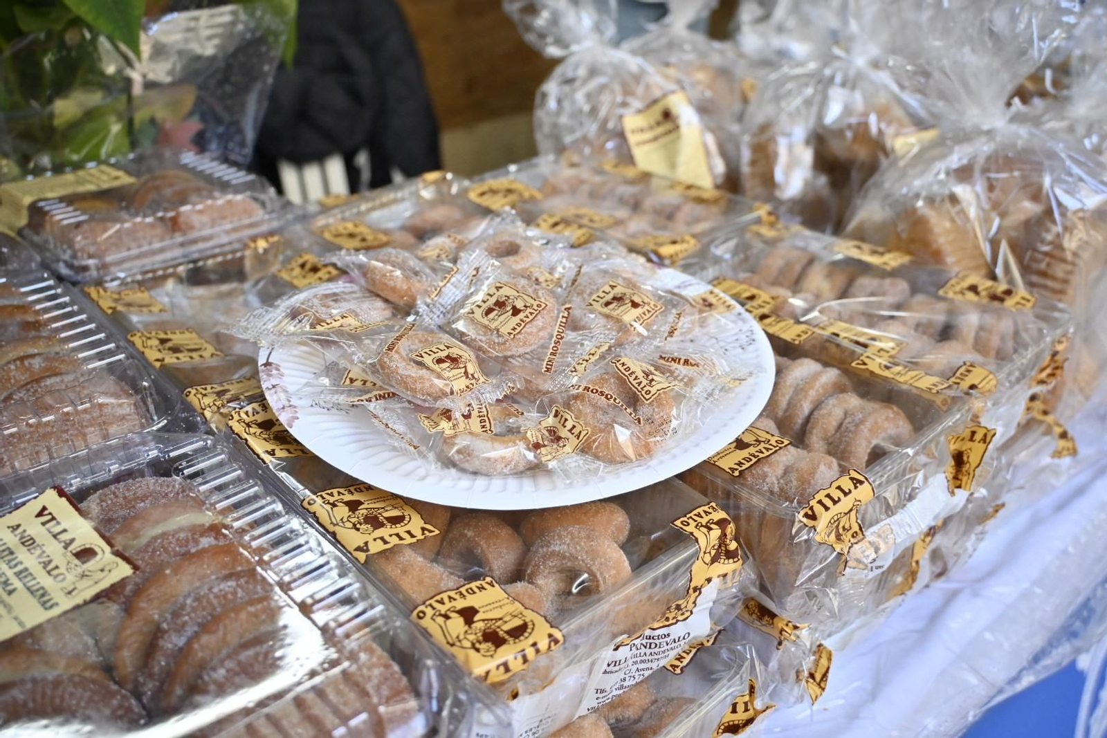 Imágenes de la XVI Muestra de Dulces y Vinos Navideños de la provincia de Huelva