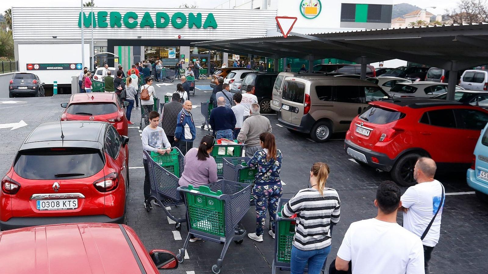Imagen de las colas antes de que se decretase el estado de alarma.