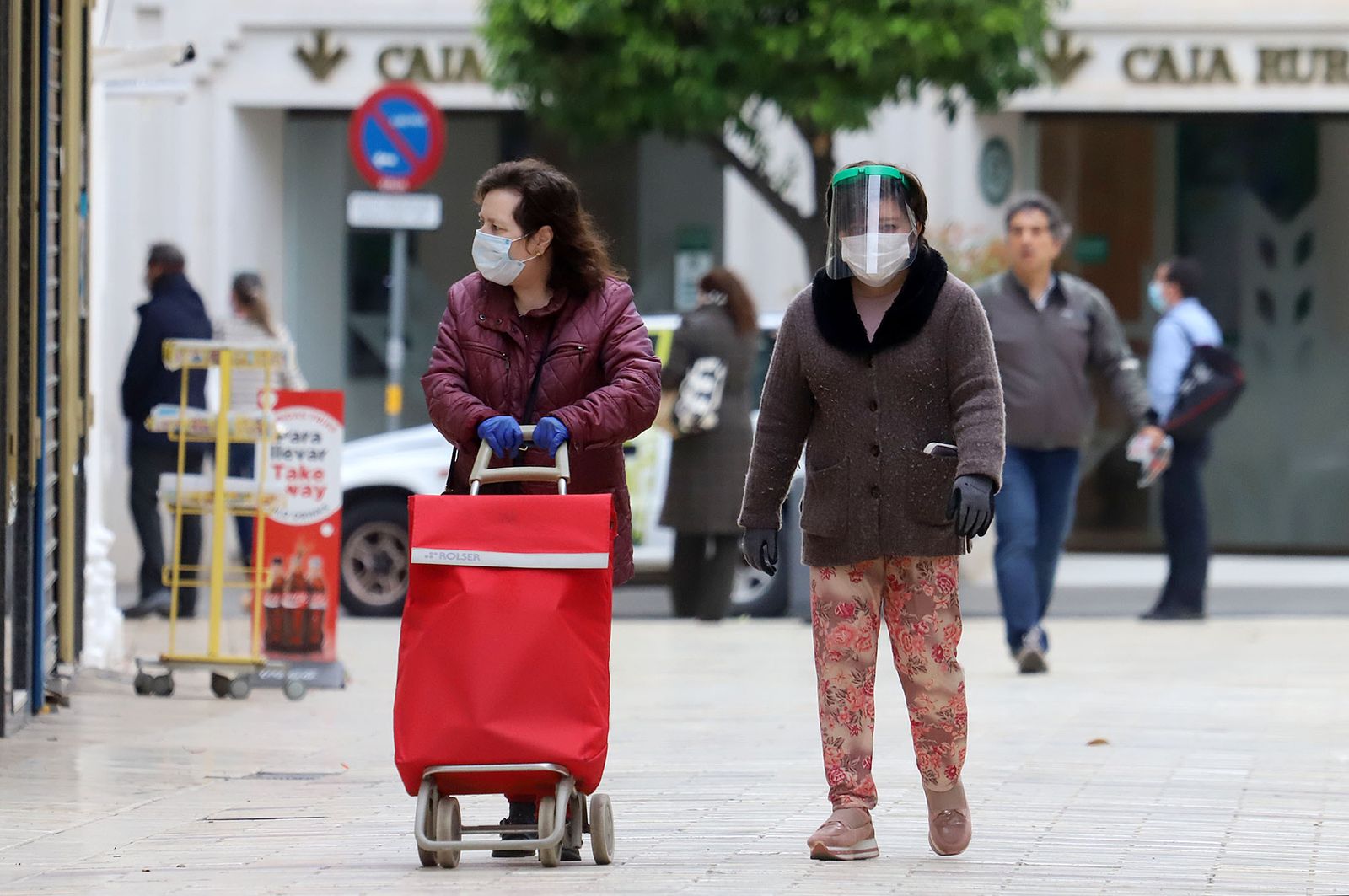 Imágenes del uso de la mascarilla para prevenir el contagio por coronavirus