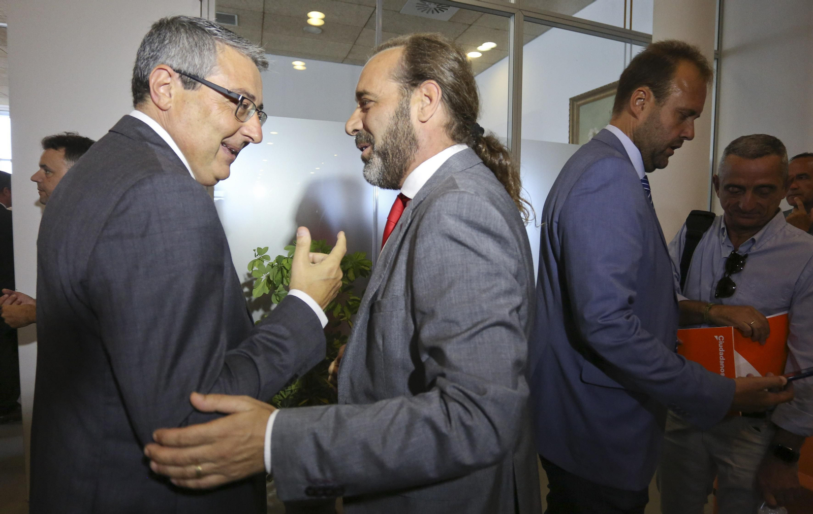 Las fotos del Pleno de la constitución de la Diputación de Málaga