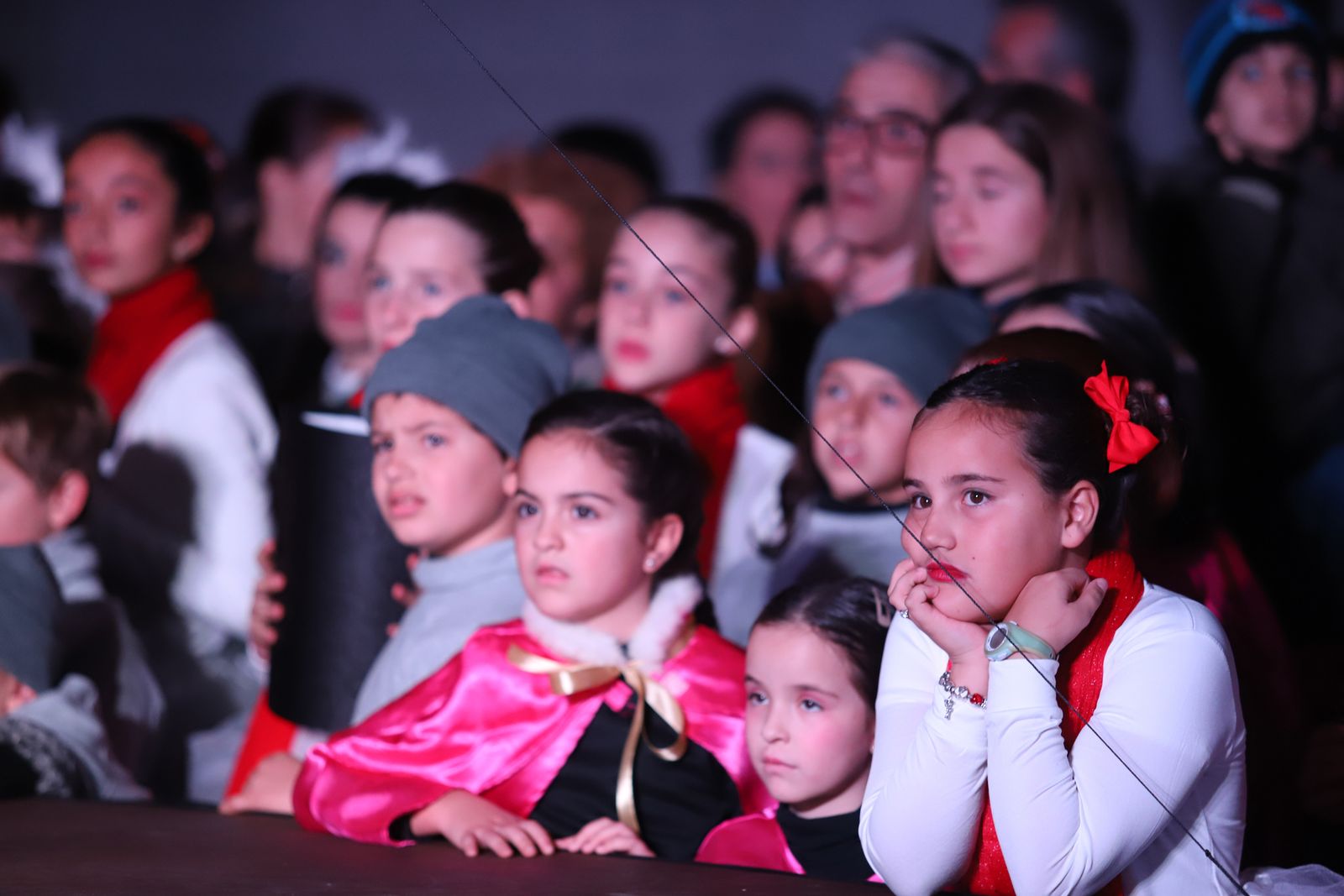 Imágenes  del alumbrado de Aqualon, que tuvo como padrino a Hugo Molina, finalista de Got Talent