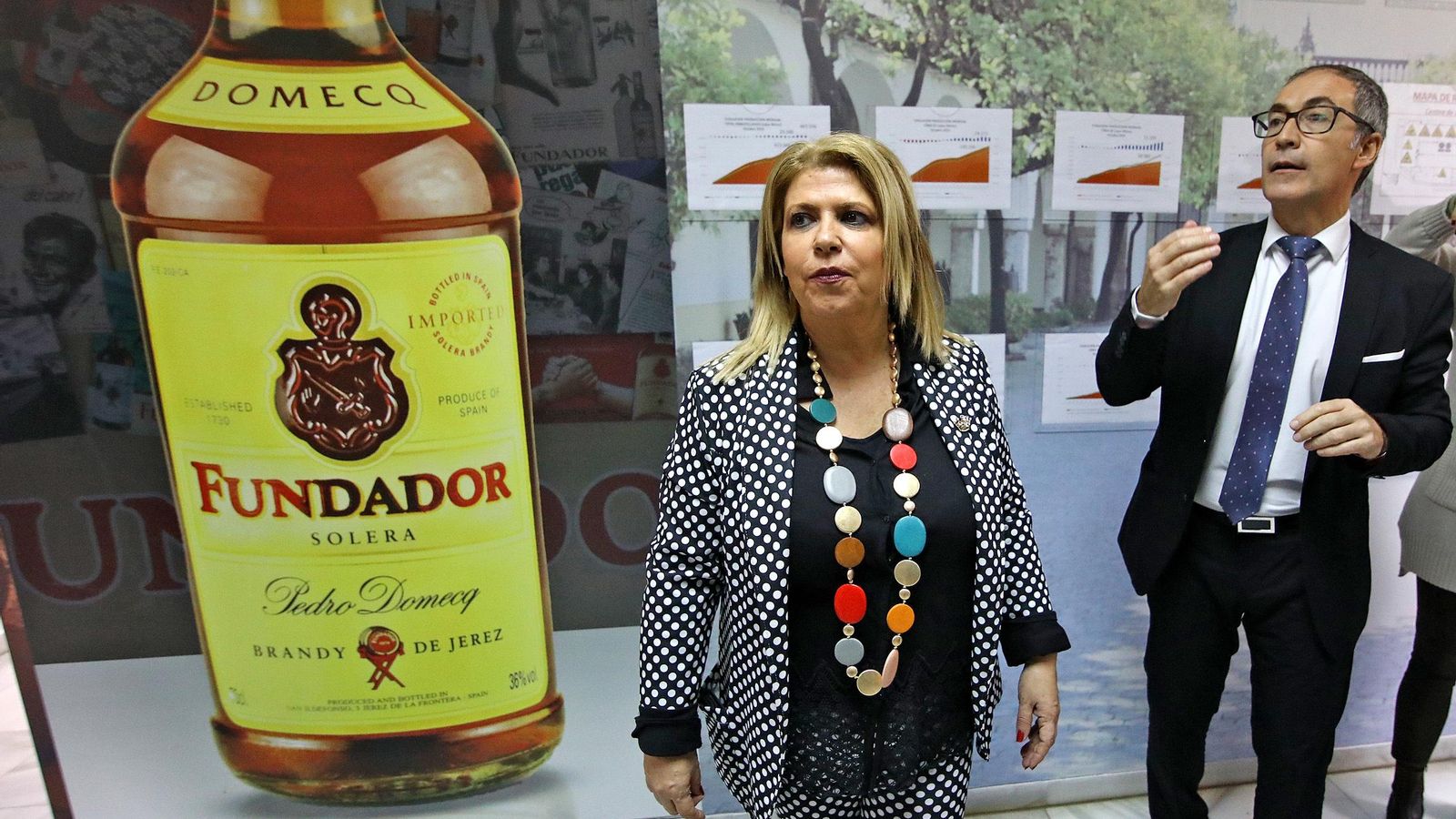 Mamen Sánchez y Rafael Rendón, en Bodegas Fundador.