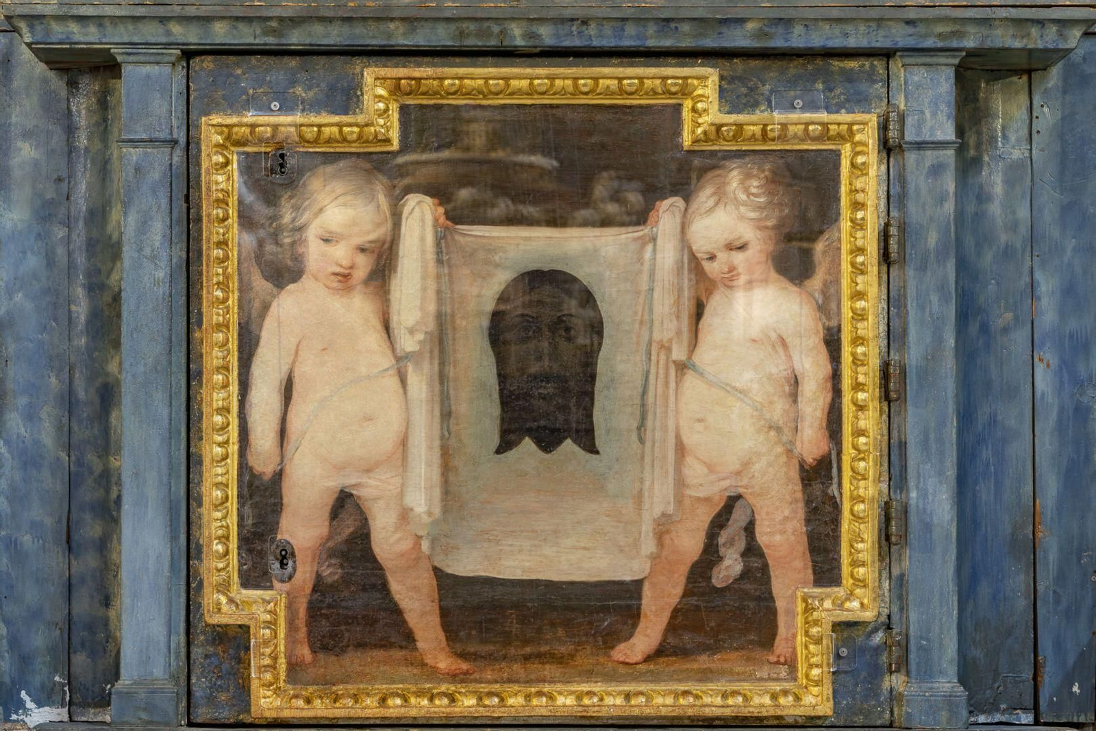 Capilla Mayor con el Santo Rostro. Capilla Mayor con el Santo Rostro.