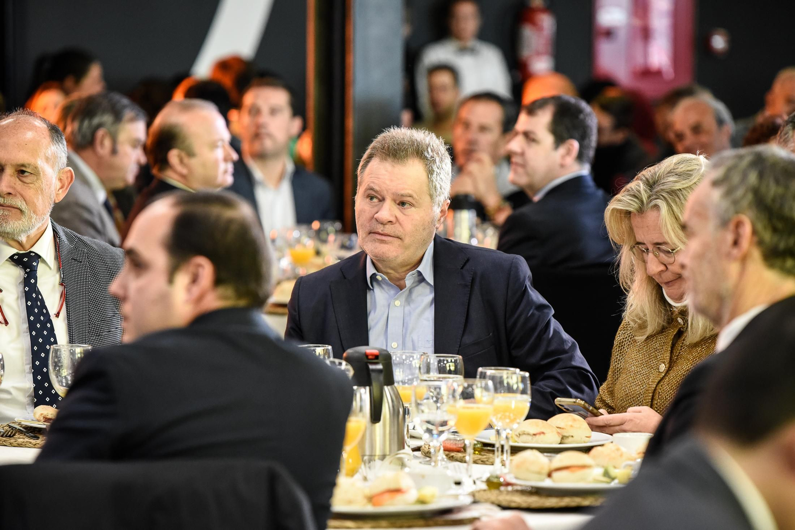Imágenes de los asistentes al Desayuno Coloquio "Economía azul, claves para el desarrollo sostenible" organizado por el Grupo Joly