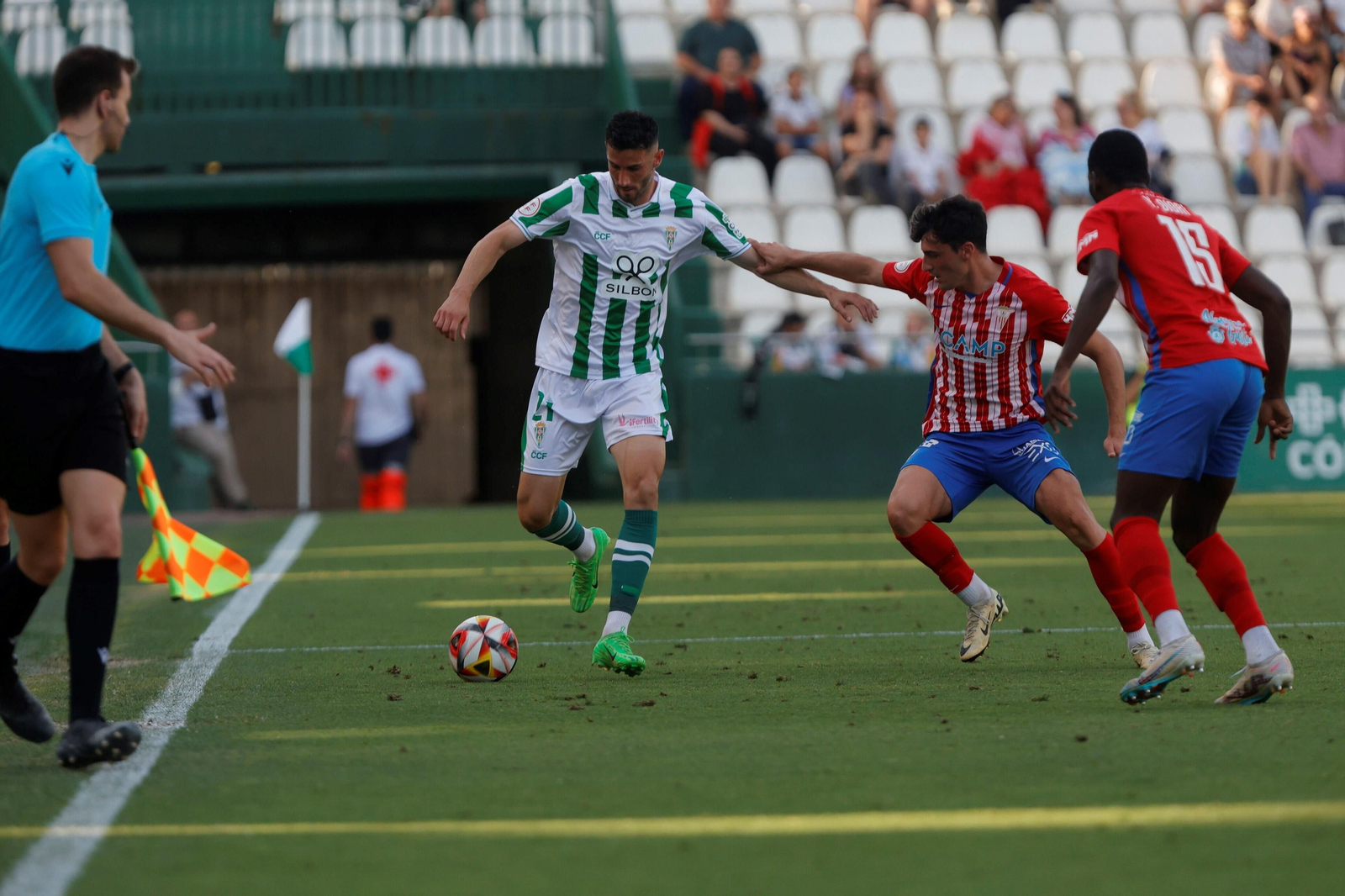 Las fotos del Córdoba-Algeciras de la última jornada de Primera Federación (1-0)