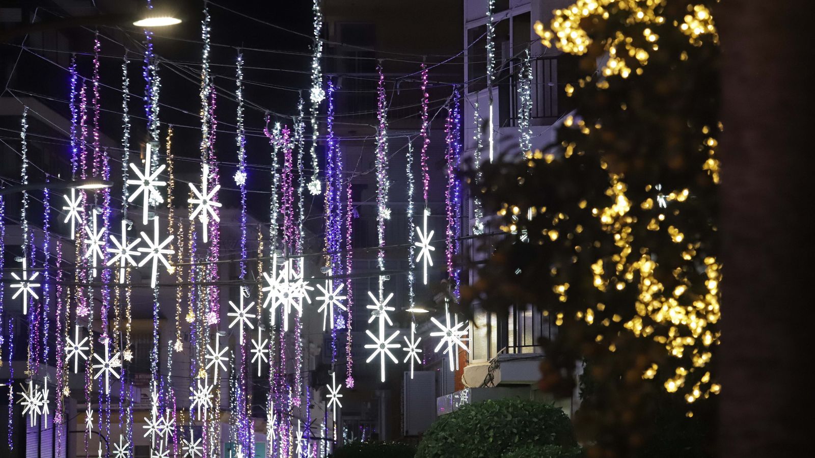 Fotos del encendido del alumbrado navideño en Algeciras